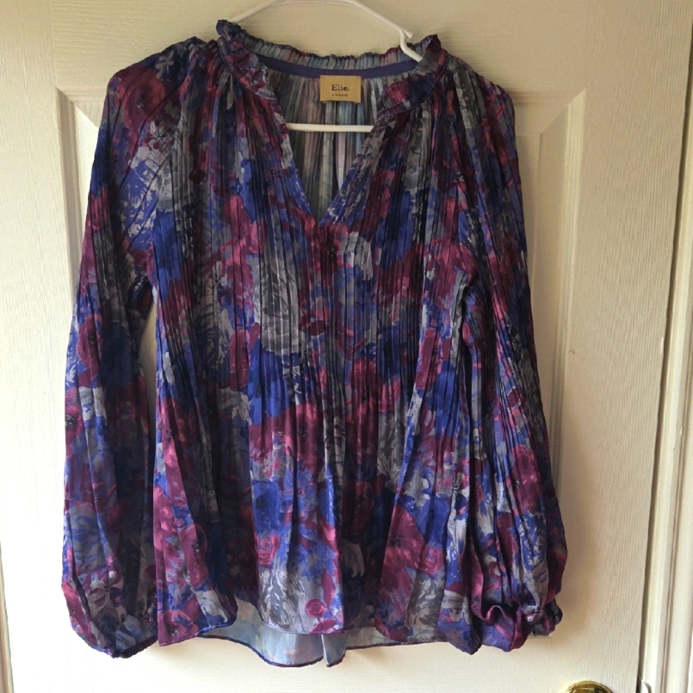 Elie Tahari Floral Blouse Size S Long Sleeve V Neck Purple and Blue Pleated - Picture 2 of 7